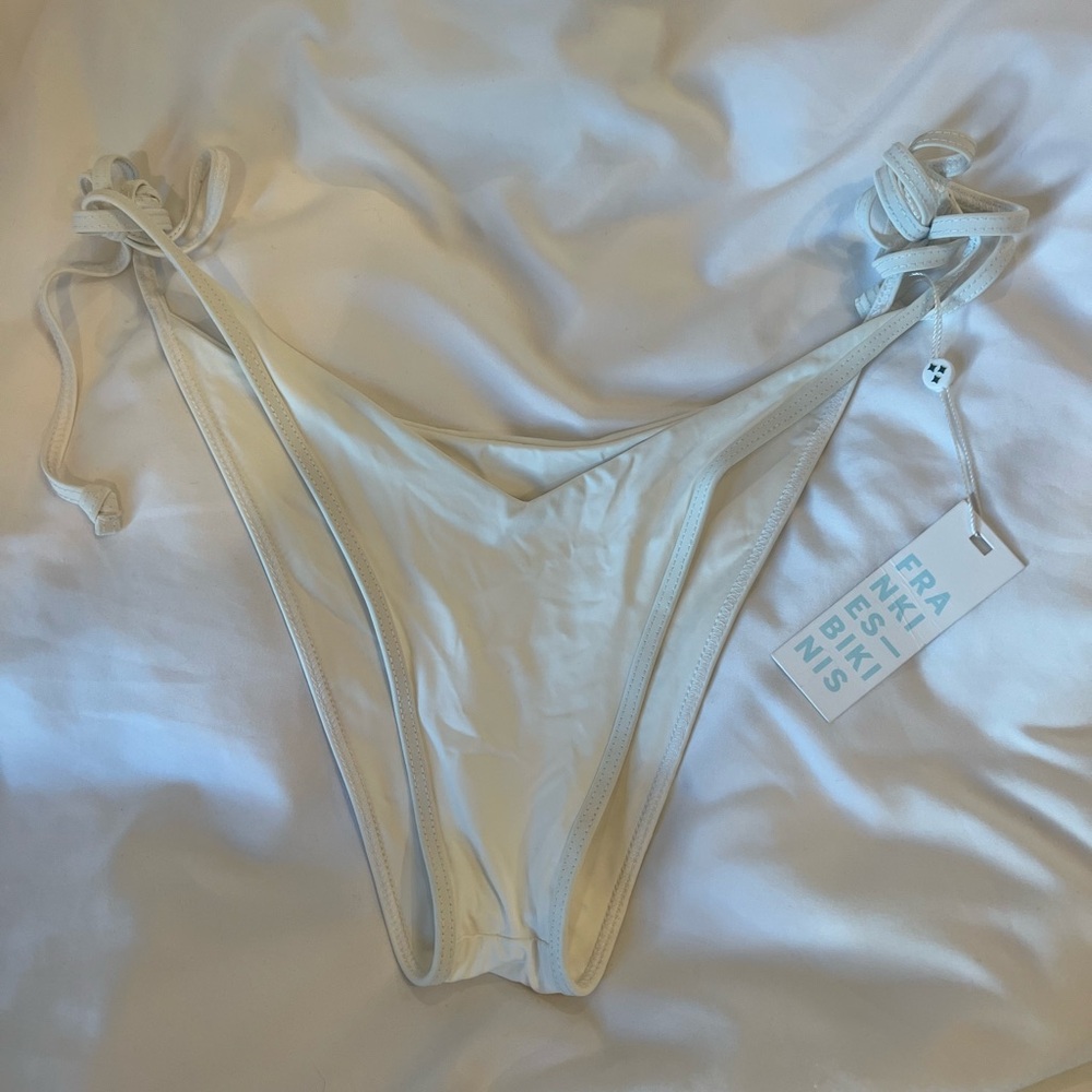 Brand new white Frankie’s bikini bottoms